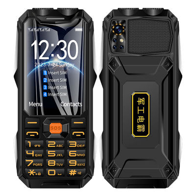 Q9 Botón teléfono móvil 3.5 pulgadas 4 tarjeta SIM 4500mAh Bluetooth linterna FM Radio 2G