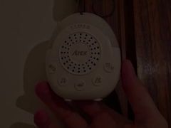 Máquina de ruido blanco de bloqueo infantil con luz nocturna de cinco colores 30 Sonidos relajantes Función de temporizador
